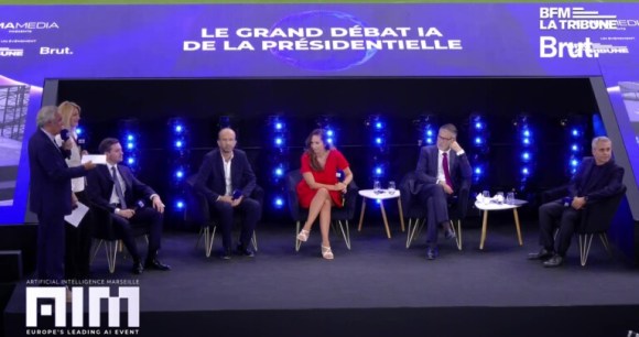 Image issue du débat en direct retransmis sur YouTube Image issue du débat en direct retransmis sur YouTube