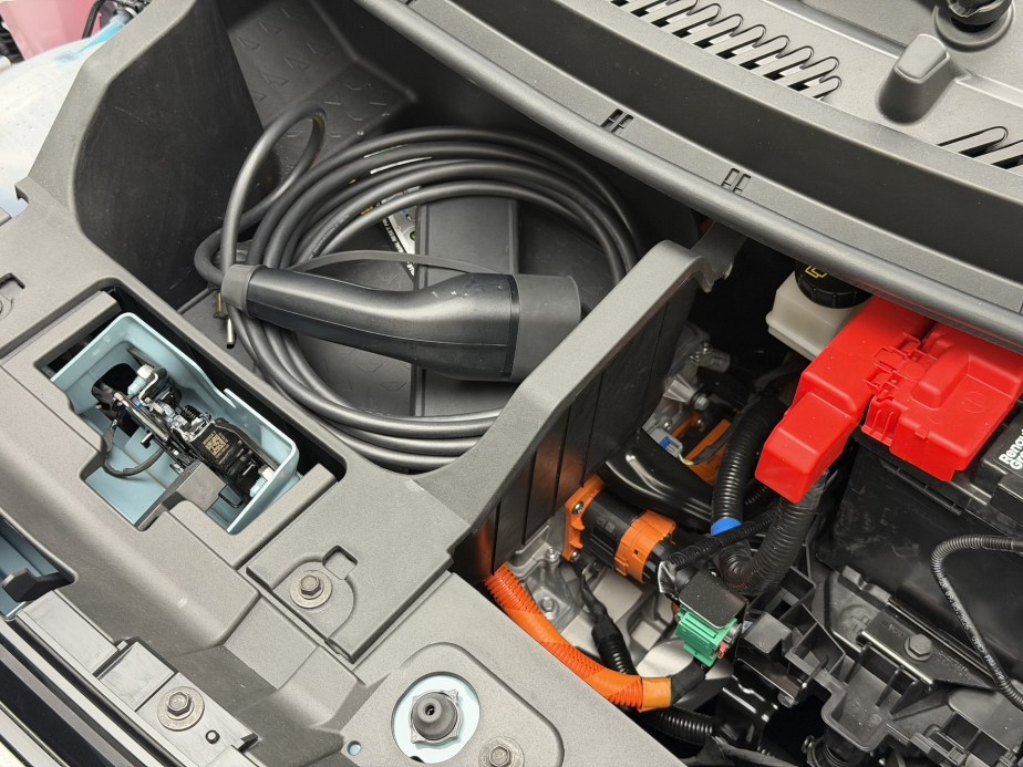 Dacia Spring 2027 - 00004