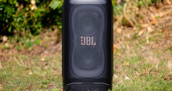 JBL PartyBox 330 JBL PartyBox 330