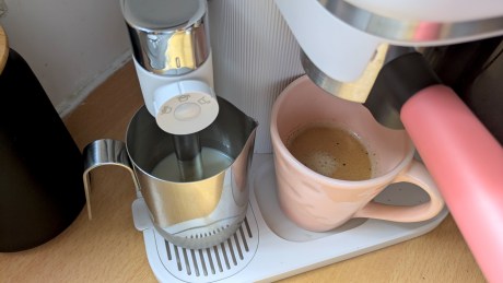 Fonction mousse de lait - Philips Baristina Latte1