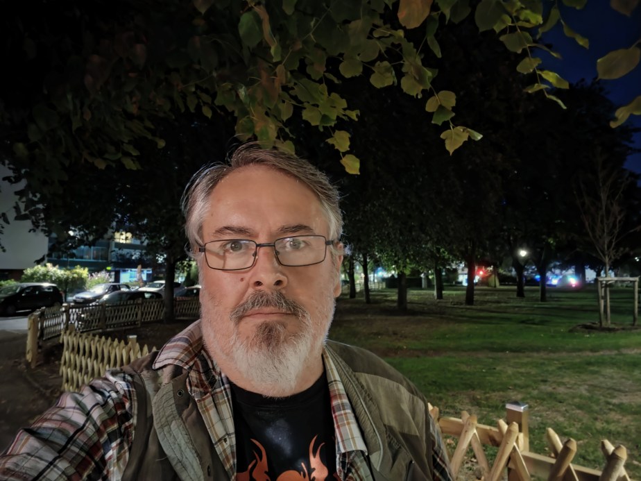 Galaxy S26 FE - selfie Nuit (2)