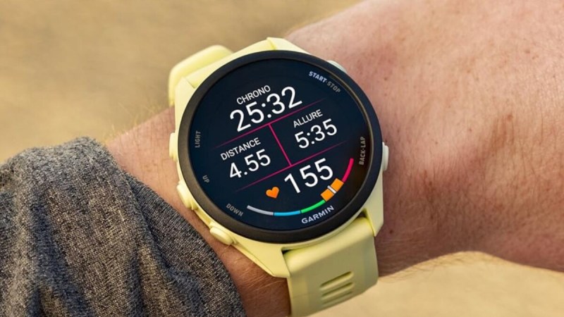 La nouvelle Garmin Forerunner 70, idéale pour débuter la course à pied, voit déjà son prix baisser