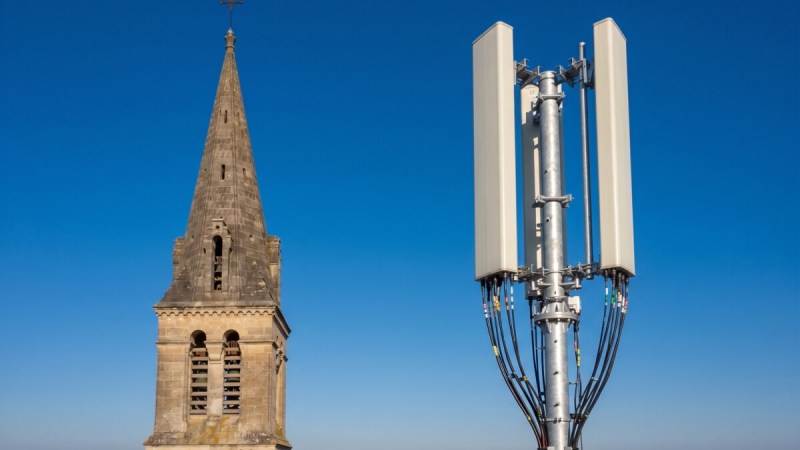 Visite du pape Léon XIV : comment les opérateurs mobiles fortifient leur réseau pour accueillir les fidèles à Paris, Lourdes et Metz