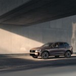 Une autonomie XXL vendue à prix d’or : pourquoi le nouveau Volvo XC60 hybride n’a aucun sens face au EX60 électrique