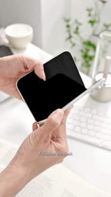 iPhone Fold ESR Leak (6)