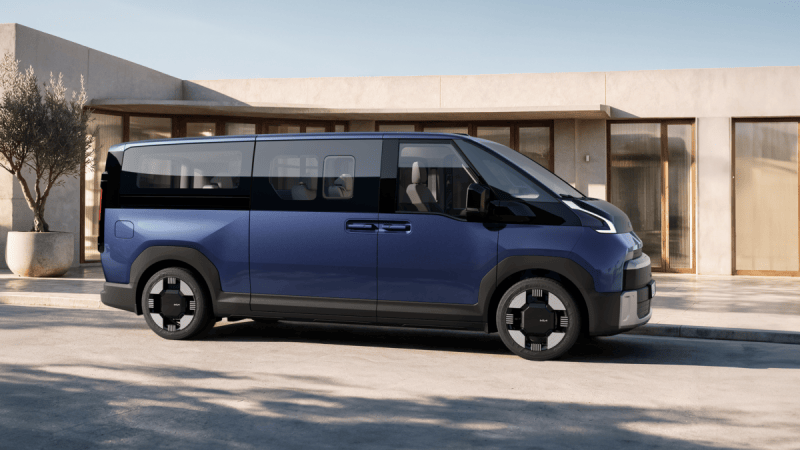 Kia présente le PV7 : jusqu’à 9 places et une batterie de 96 kWh pour ce nouveau van électrique
