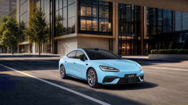 10 à 70 % en 4 minutes : Geely met une petite claque à son rival BYD sur la recharge des voitures électriques