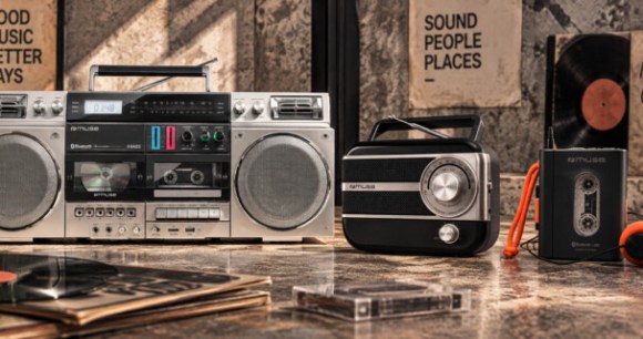 GhettoBlaster, lecteur cassette nomade et radio nomade // Source : Muse
