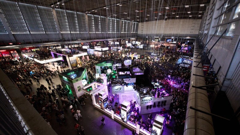 Un festival mondial du jeu vidéo en France en 2027 : l’idée d’Emmanuel Macron face à la Gamescom et à la Paris Games Week