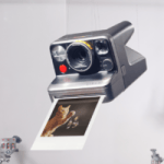 Polaroid lance le Mod, un appareil photo instantané très créatif, mais coûteux à l&rsquo;usage