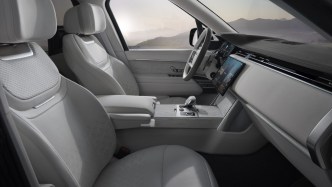 Nouveau Land Rover Range Rover Electric // Source : Land Rover