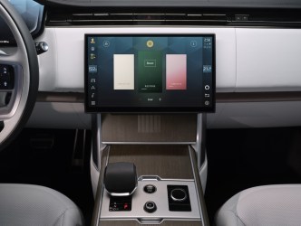 Nouveau Land Rover Range Rover Electric // Source : Land Rover