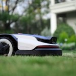 Ni câble ni antenne RTK, et bordures à 3 cm : la tondeuse Roborock RockNeo Q2 LiDAR mise tout sur le LiDAR