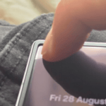 L&rsquo;écran du Galaxy Z Fold 8 s&rsquo;enfonce dans les coins chez certains utilisateurs