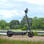 On a testé la Navee GT5 Max, une trottinette électrique qui secoue Segway et Xiaomi