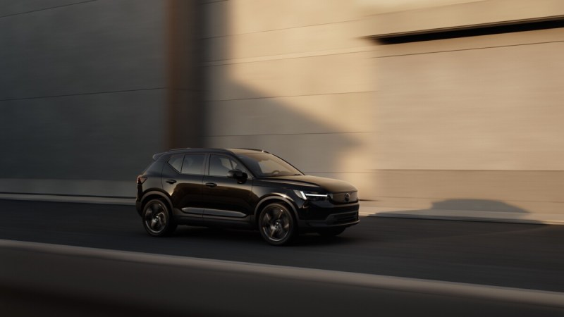 Design, écran, IA : ce qui change (et ce qui reste) sur les nouveaux Volvo EX40 et EC40