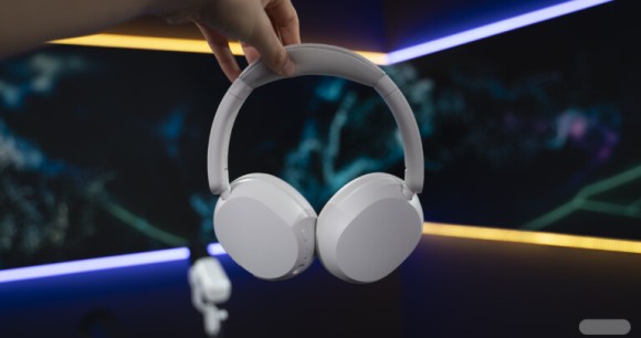 Casque Xiaomi Redmi Headphone Neo // Source : Chloé Pertuis - Frandroid