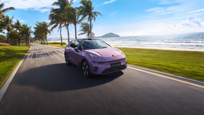 On s’est penchés sur le SUV électrique à 16 000 € qui bat tous les records en Chine : Lynk & Co 20