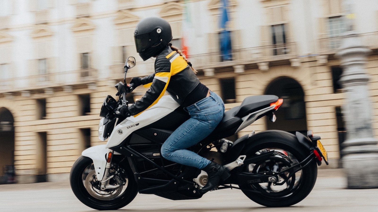 Zero Motorcycles corrige son grand point faible : la charge rapide arrive, même sur les modèles 2022