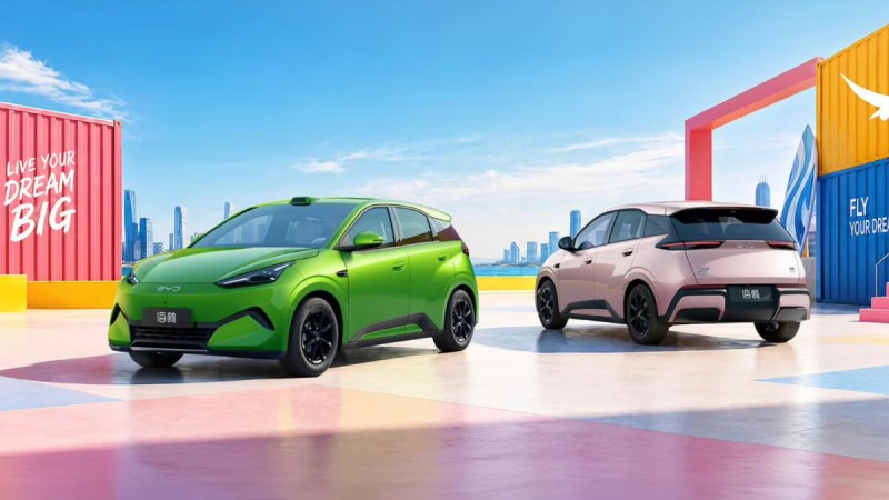 Moins de 9 000 € et charge en 5 minutes : la nouvelle BYD Dolphin Surf frappe fort en Chine