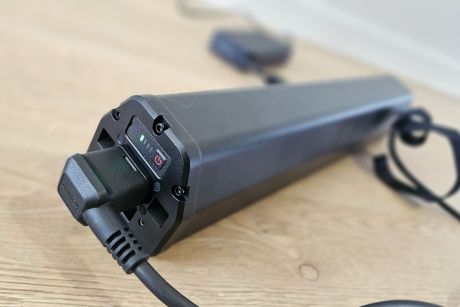 Amflow TL Carbon recharge batterie voyant