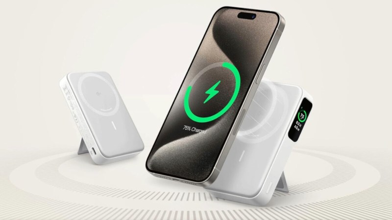 Charge sans fil Qi2 15 W, écran LCD et capacité de 10 000 mAh : cette batterie Anker fait mieux que la concurrence et elle est à -31%