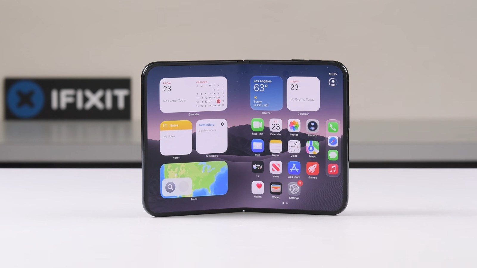 iPhone Duo's Durability and Design Highlighted in iFixit Teardown