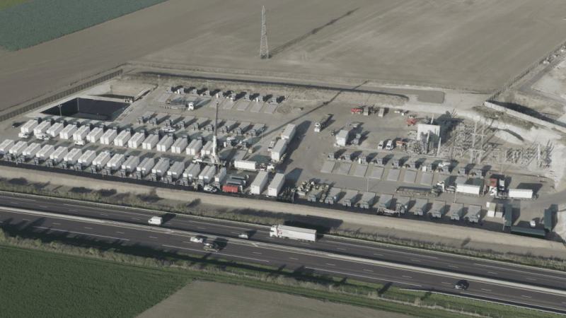 La plus grande batterie de France est signée Tesla : un colosse de 240 MW dans la Marne