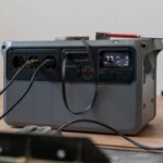 On a branché bouilloire et grille-pain sur la batterie solaire DJI Power Auro 2000 Elite : voici le résultat