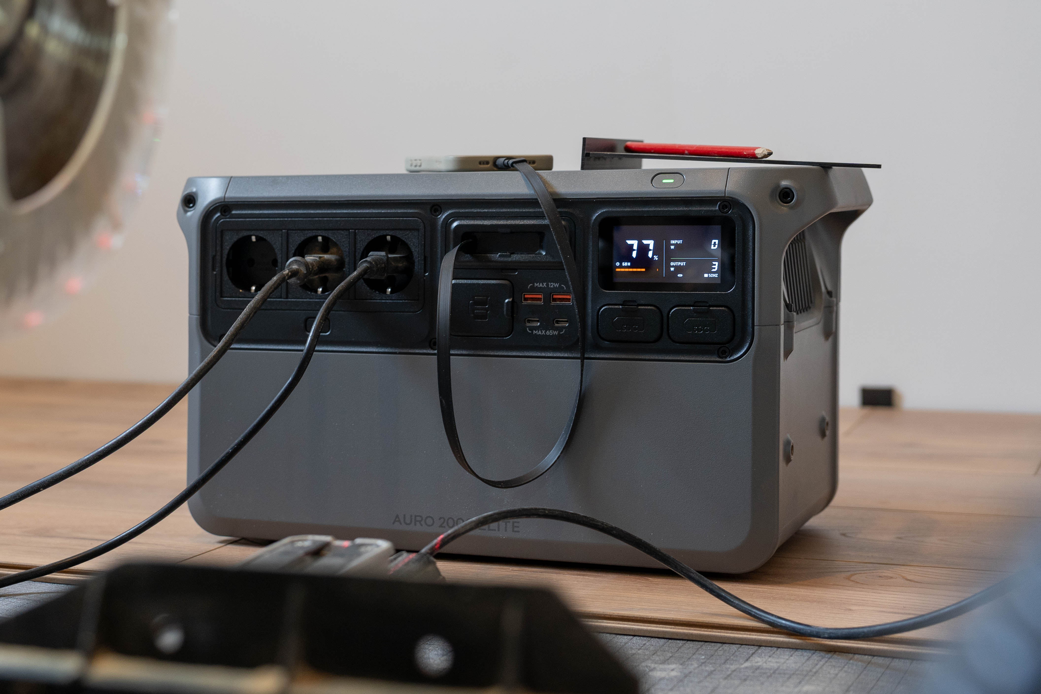 On a branché bouilloire et grille-pain sur la batterie solaire DJI Power Auro 2000 Elite : voici le résultat