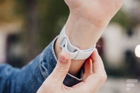 Le Google Fitbit Edge // Source : Chloé Pertuis - Frandroid
