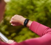 Google Fitbit Edge // Source : Google
