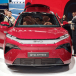 On est montés à bord du BYD Atto 8 : 775 ch, 650 km, charge en 5 min, de folles promesses