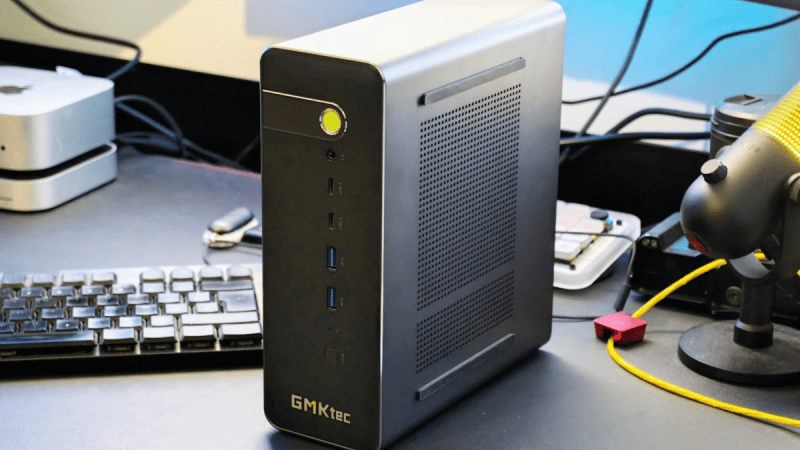 Test du GMKtec EVO-X5 Pro avec Max+ PRO 495 et 196 Go de RAM : le meilleur prix au Go de mémoire face à Nvidia et Apple