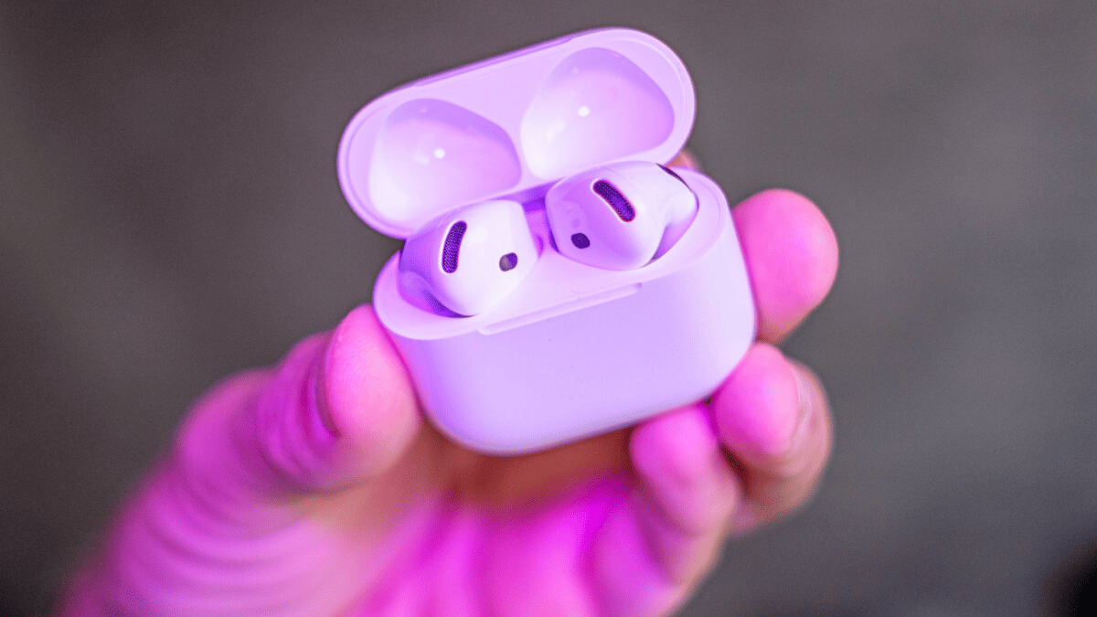 Les AirPods 5, avec leur réduction de bruit bluffante, sont à prix cassé juste avant le Black Friday