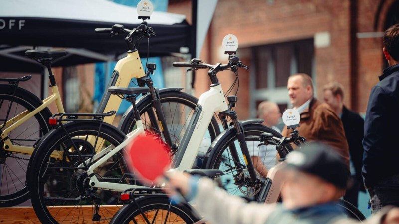 Moins de 2 500 €, courroie et moteur Bosch : Kalkhoff dégaine deux nouveaux vélos électriques en changeant ses habitudes