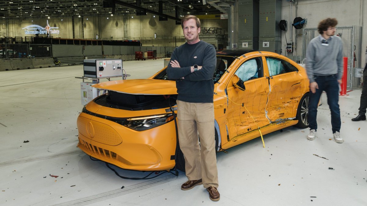 J’ai vu deux Mercedes se percuter à 56 km/h : voilà l’état des batteries