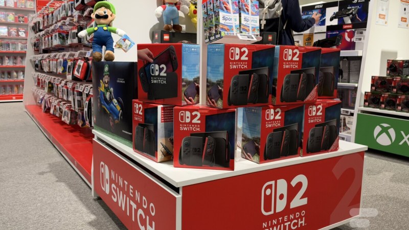 « Aucun projet d’abandonner le physique » : Nintendo prend le contre-pied de Sony, pour l’instant
