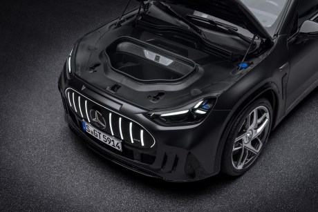 Mercedes-AMG GT SUV // Source : Mercedes