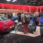 Jusqu’à 4 500 € de remise immédiate : on a déniché les meilleures promos du Mondial de l’Auto pour acheter votre voiture électrique au meilleur prix