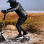Avec ses 85 km d’autonomie, cette trottinette électrique aux allures de SUV perd 200 € sur Amazon