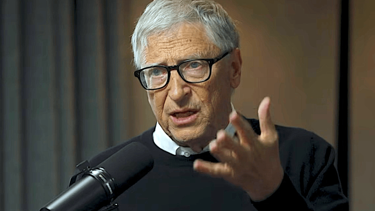C’est « la chose la plus dangereuse dont les humains se soient jamais approchés » : Bill Gates a radicalement changé d’avis sur l’IA