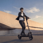 80 km réels à 25 km/h : Segway s&rsquo;attaque vraiment aux longs trajets avec sa nouvelle trottinette