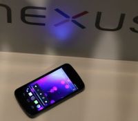 62834_galaxy-nexus-smartphone-is-displayed-in-hong-kong