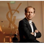 Paul Deneve, l’ancien directeur général de Yves Saint Laurent, rejoint Apple Paul Deneve, l’ancien directeur général de Yves Saint Laurent, rejoint Apple