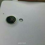 Fuite du Glory 3X Pro : quand Huawei s’inspire du faux cuir vu chez Samsung Fuite du Glory 3X Pro : quand Huawei s’inspire du faux cuir vu chez Samsung