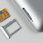 Cartes SIM intégrées dans les iPad : vers un nouveau modèle économique pour les opérateurs ? Cartes SIM intégrées dans les iPad : vers un nouveau modèle économique pour les opérateurs ?