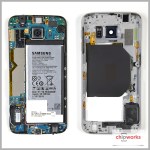 Samsung Galaxy S6 et S6 edge : les entrailles de la bête exposées Samsung Galaxy S6 et S6 edge : les entrailles de la bête exposées