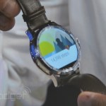 Intel et Fossil dévoilent une montre sous Android Wear, avec une bande noire Intel et Fossil dévoilent une montre sous Android Wear, avec une bande noire