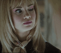 Quand tu essaies de lire les commentaires de tous les réseaux sociaux en même temps